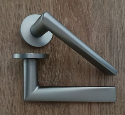 Дверная ручка STILE SALTA R 7S ST матовый никель