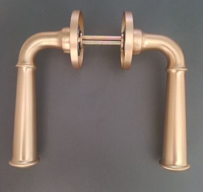 Дверная ручка STILE IBRA R 7S ST латунь матовая GOLD SATIN (тонкая розетка)