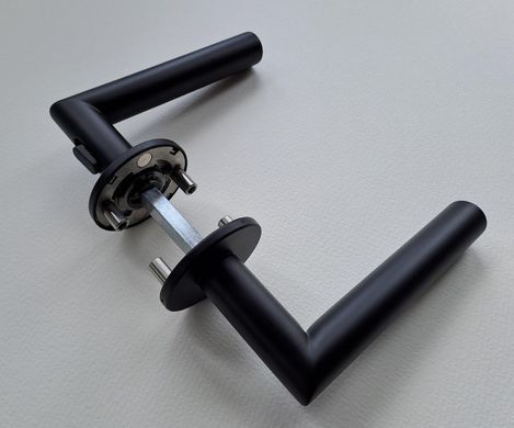 Ручка AKRA Cosmo WC R Lock BK univ, 50-57mm чорний