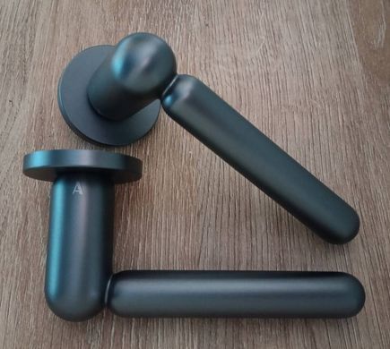 Дверна ручка APRILE RUBIA ROSETTE SLIM R 7S AS графіт GYM(тонка розетка)