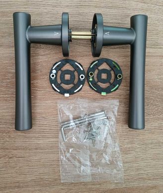 Дверна ручка APRILE Papavera R 7S AS графіт GYM